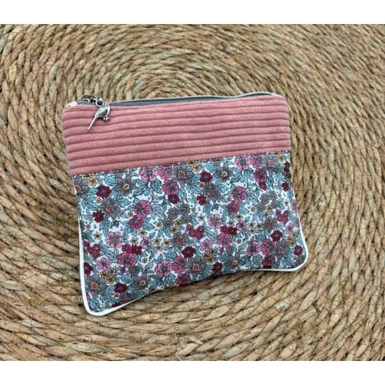 Trousse Ana en velours artisanal rose romantique